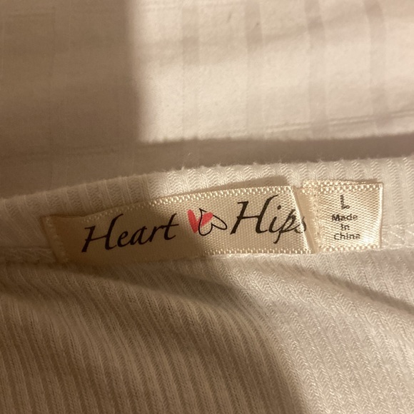 white botten down long sleeve - Picture 2 of 2